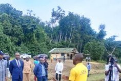 Mitzic : le Ministre Patrick Barbera Isaac en mission à Agro Business Group