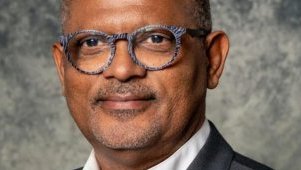 Relation économique Gabon –France&nbsp;: Alain-Claude Kouakoua met les pieds dans le plat