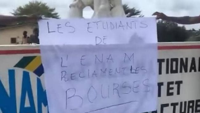 ENAM : les étudiants en colère réclament le paiement de leurs bourses