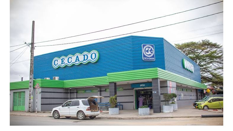 Ceca-Gadis ferme des dizaines de magasins pour éviter la faillite