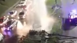 Accident spectaculaire au PK5 : une canalisation éventrée, un véhicule pulvérisé, mais aucun blessé grave