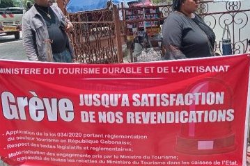 Le ministère du Tourisme en crise : les agents en grève prolongée