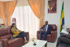 Gabon : l’UNICEF et le gouvernement unis pour connecter les écoles à Internet