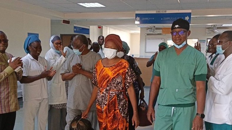 Première greffe de rein au Burkina Faso : la patiente quitte l’hôpital