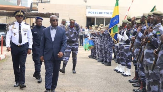 Sécurité-Police nationale&nbsp;: Adrien Nguéma Mba en visite dans les unités opérationnelles 