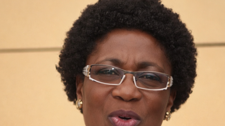 Hommage / LUMIÈRES VIVES SUR LA PROFESSEURE ELISABETH OYANE-MÉGNIER&nbsp;: La Parole d’une Étoile éternelle 