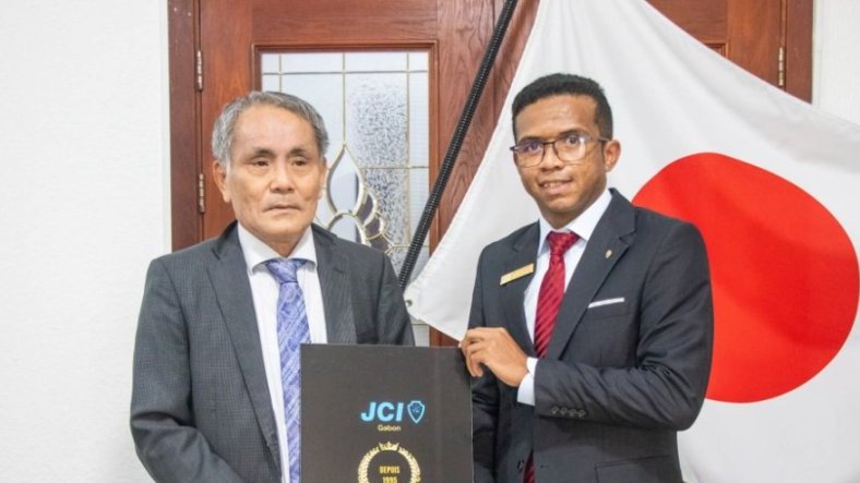 Le VPI Guénolé Ravelomahafaly : une visite stratégique au Gabon avant la suite de sa tournée