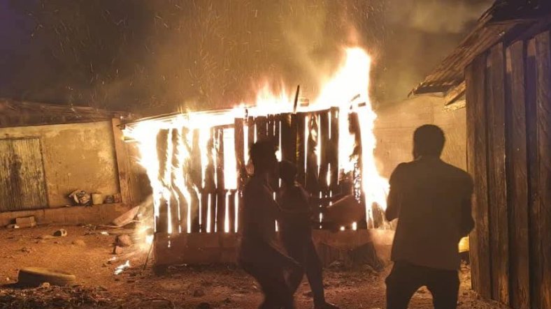 Gabon / Mouila&nbsp;: un incendie relance la question de l’absence de sapeurs-pompiers