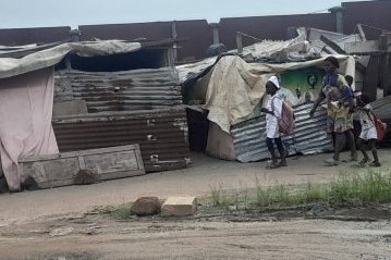 Gabon / Libreville&nbsp;: des centaines de familles toujours privées de relogement après les déguerpissements