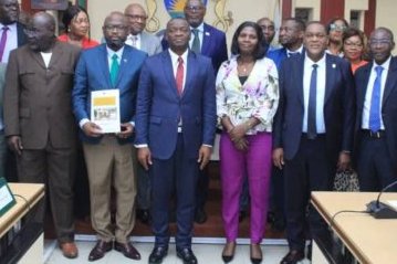 Mairie de Libreville&nbsp;: Remise officielle du rapport sur la révision des concessions et baux à construction 